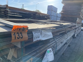 Ca. 14x Walaba hardhouten planken geschaafd, 16x140mm, lengte 300cm